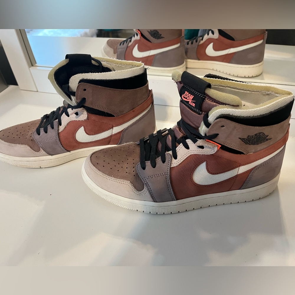 Air Jordan 1 Mid SE